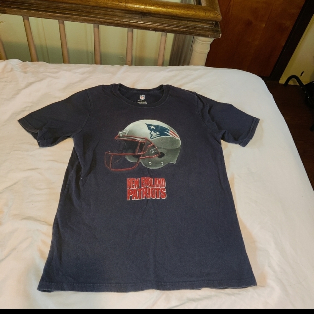 NFL New England Patriots boys large 14/16 top